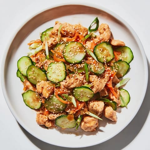 This deli container shaker chicken salad features juicy chicken and is perfect for a quick lunch.