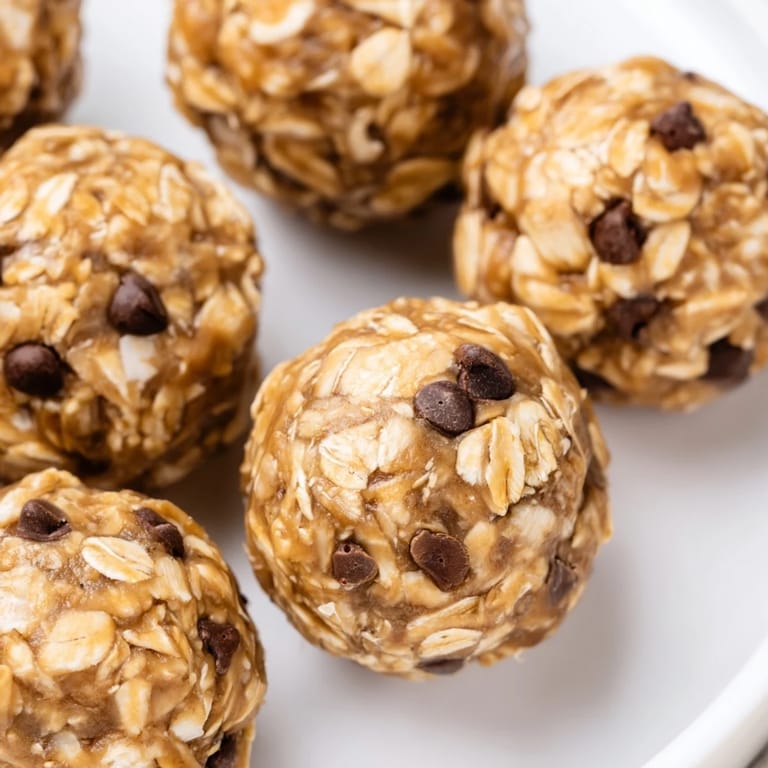 These homemade No-Bake Peanut Butter Energy Balls are perfectly bite-sized, a tasty and healthy treat.